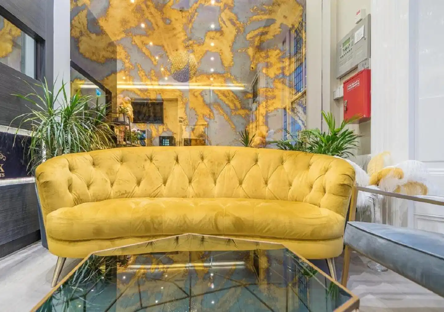 Hyde Park Executive Lobby