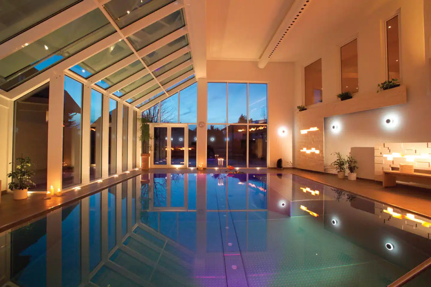 Bio- und Wellnesshotel Alpenblick Hallenbad