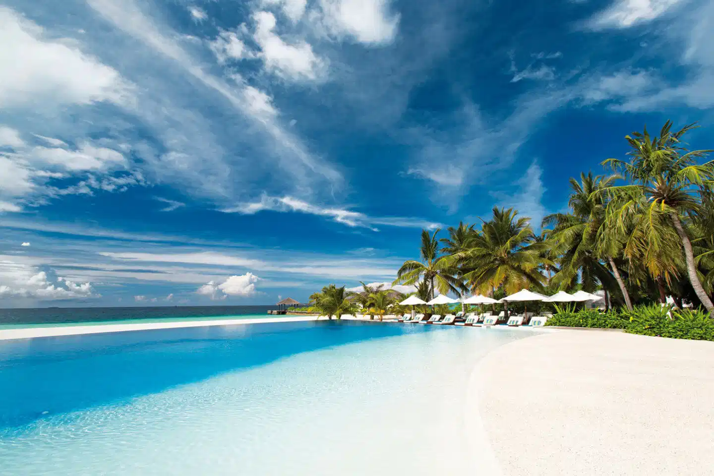 Velassaru Maldives Pool