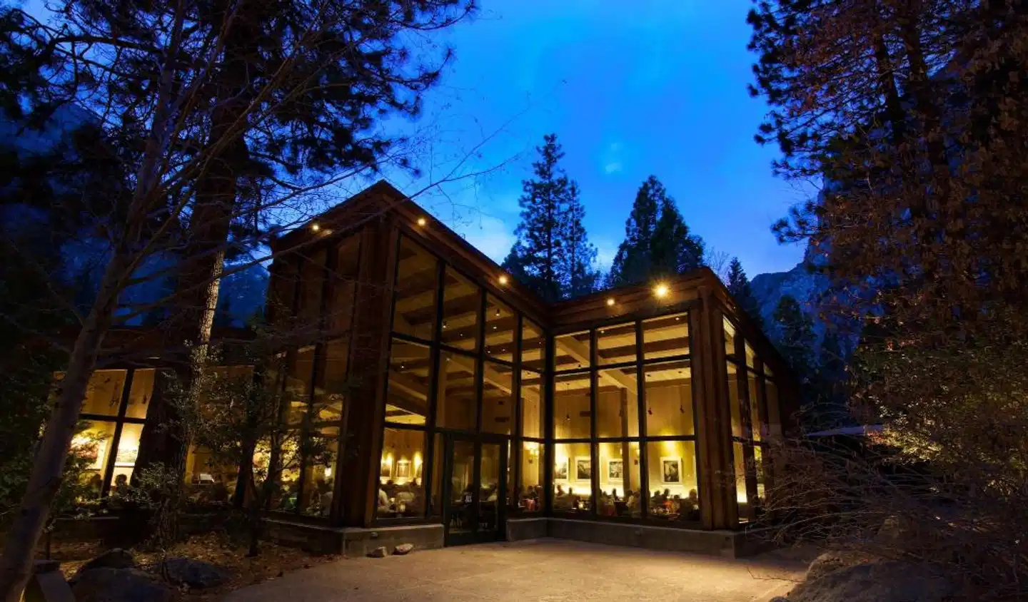 Yosemite Lodge at the Falls Aussenansicht
