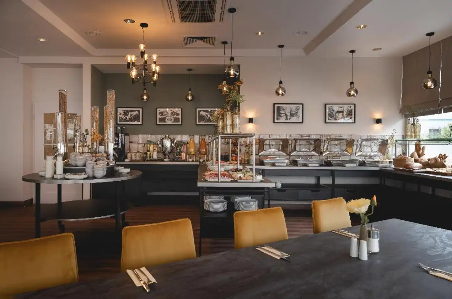 Leonardo Hotel Heidelberg City Center Bar