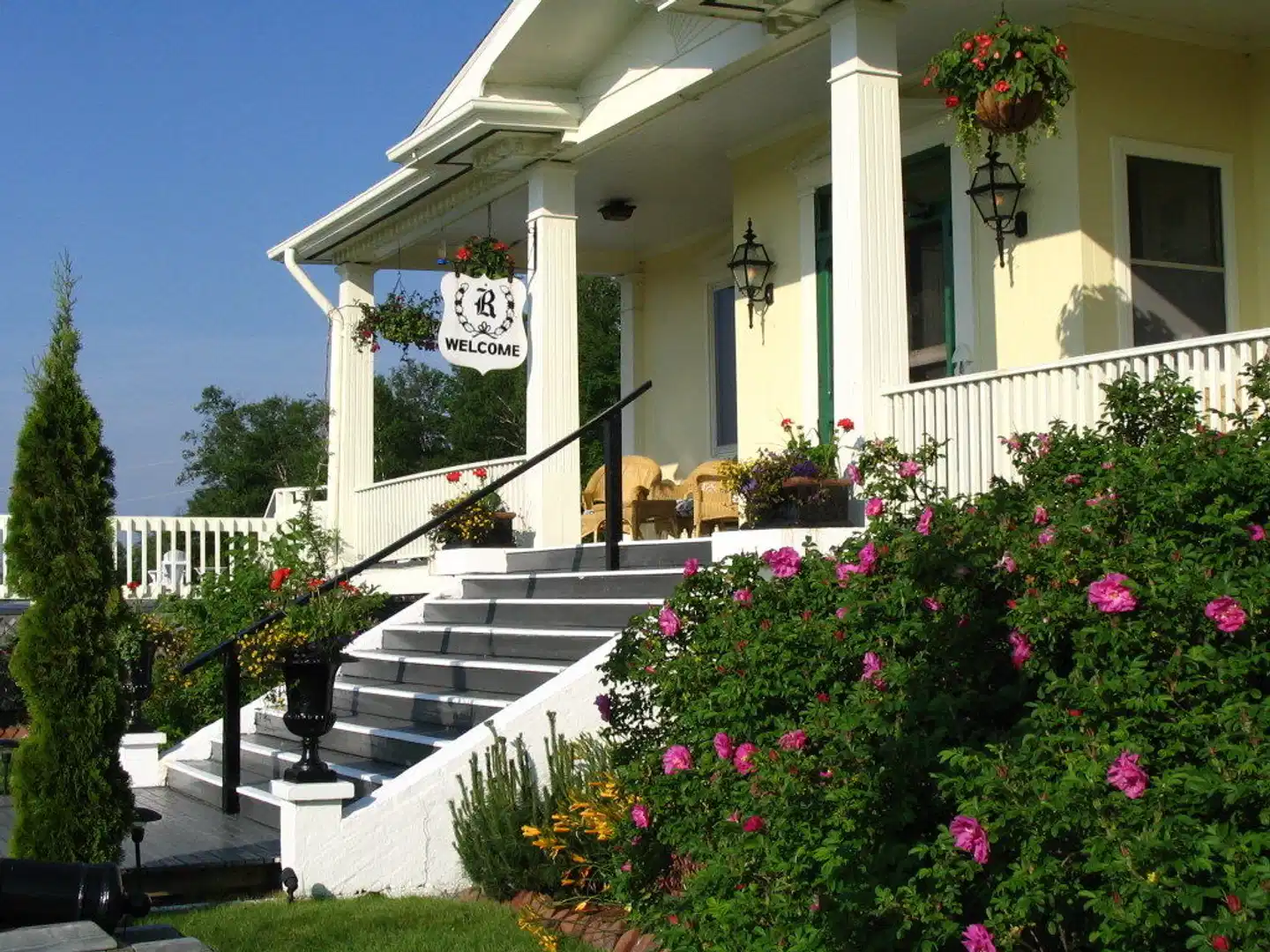 Rossmount Inn Aussenansicht