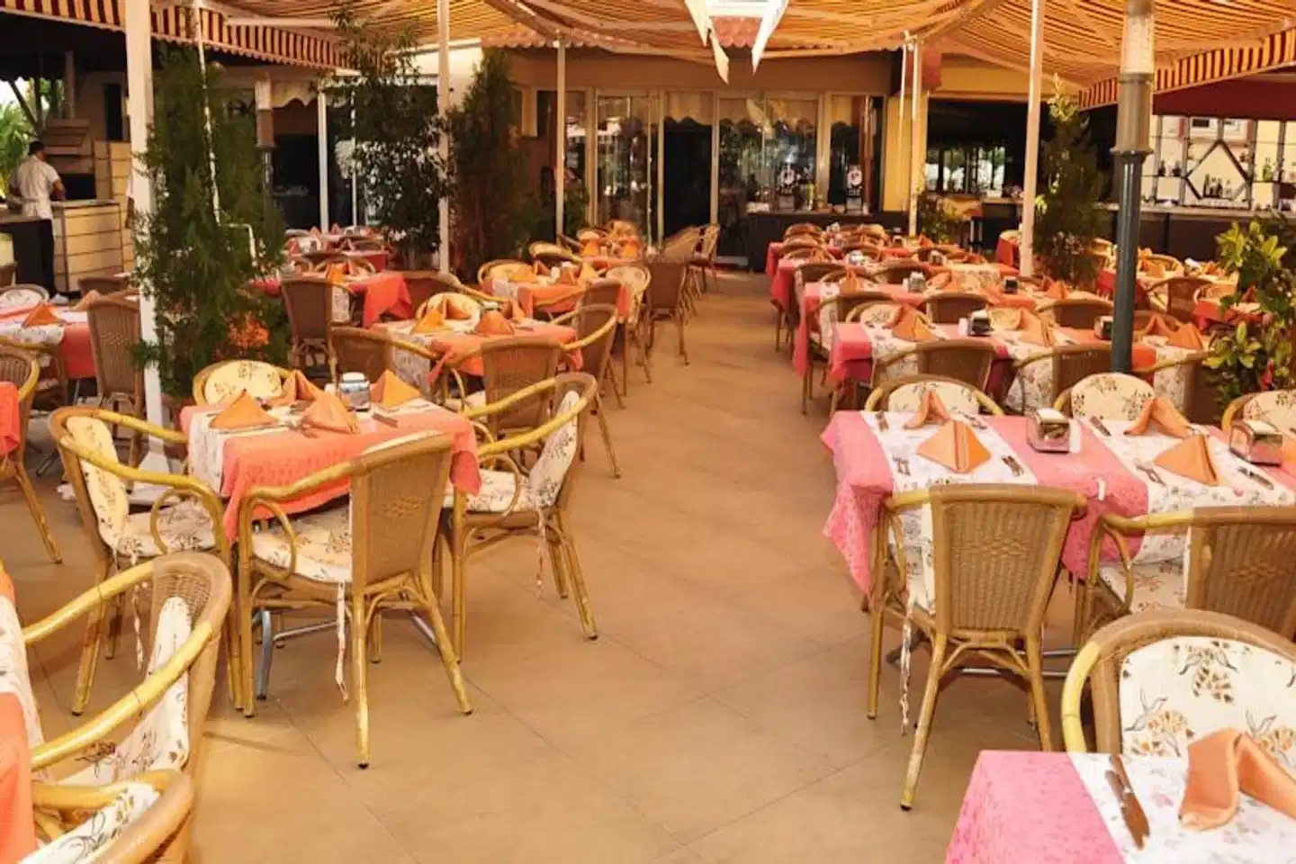 Orfeus Park Hotel Restaurant