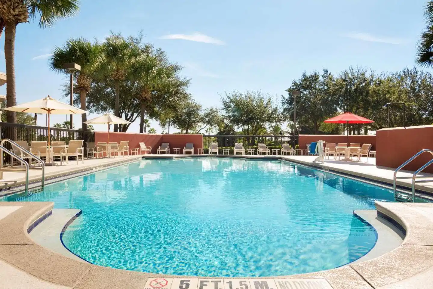 Hampton Inn Orlando International Drive/Convention Center Pool