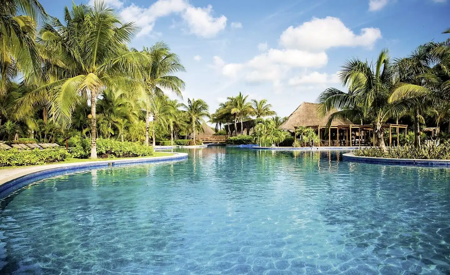 Valentin Imperial Riviera Maya Pool