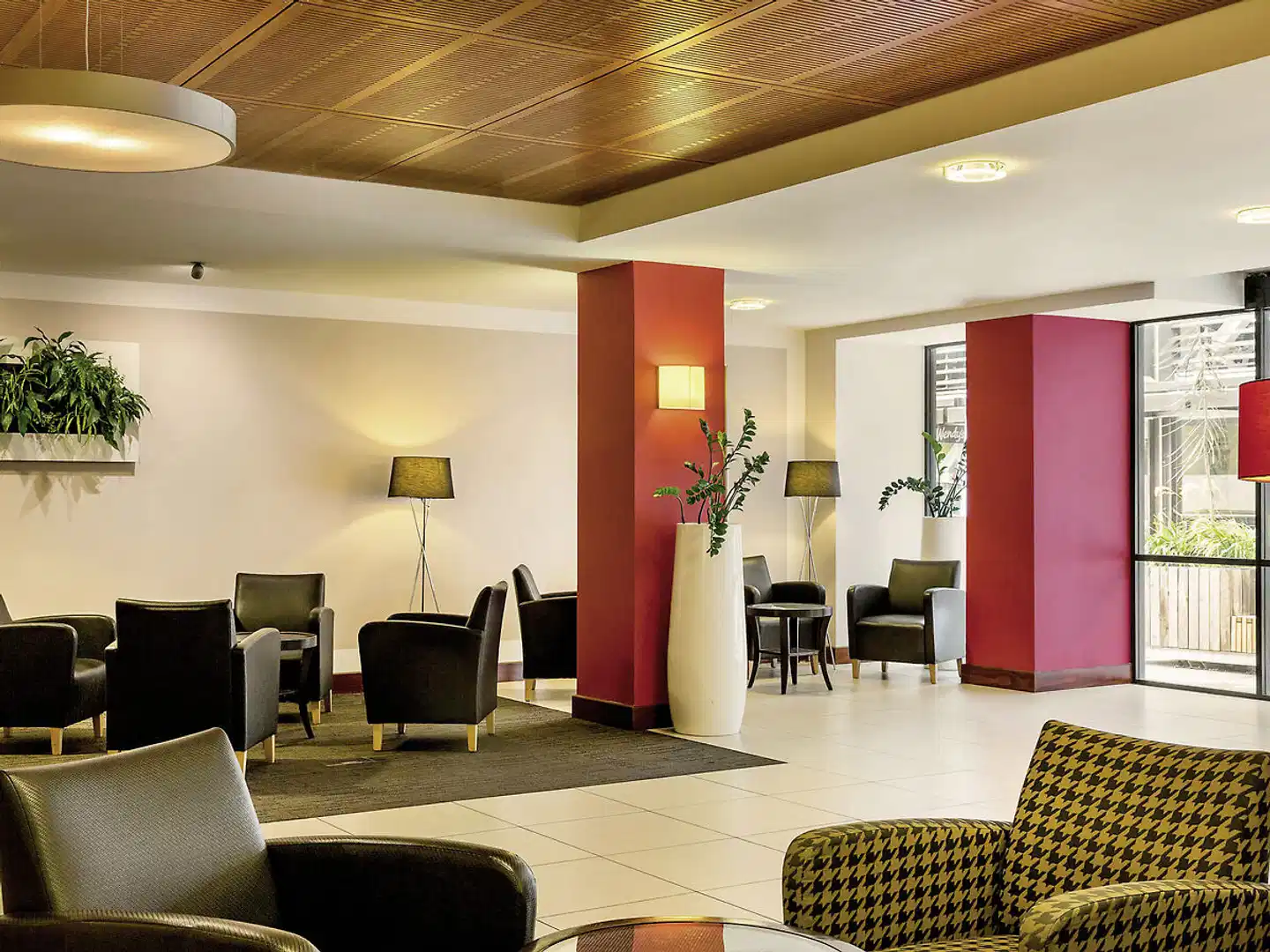 ibis Christchurch Lobby