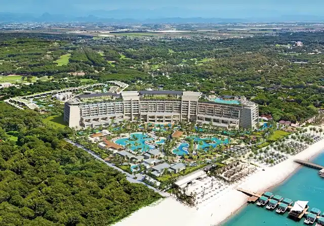 Regnum The Crown Aussenansicht