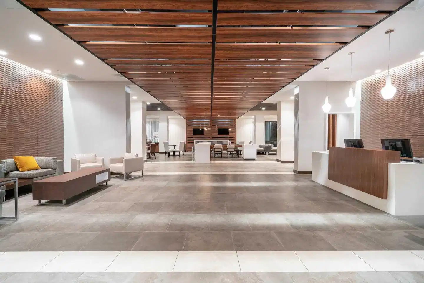 Wingate by Wyndham Denver Airport Lobby