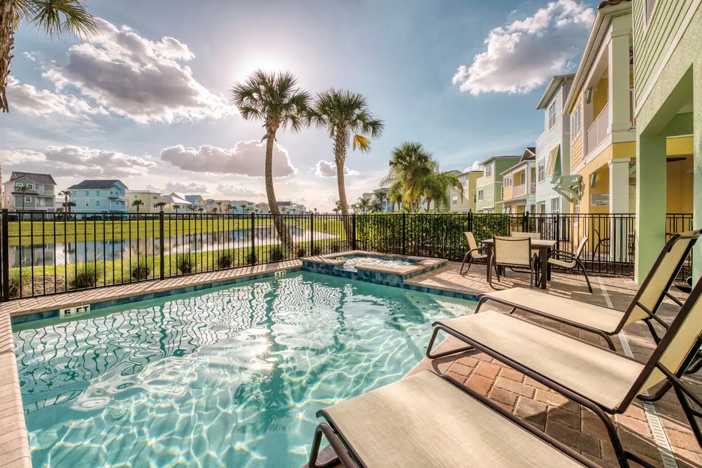 Margaritaville Cottage by Rentyl Pool