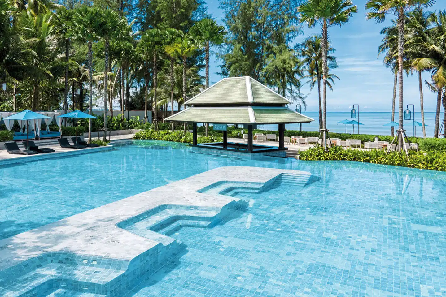 Grand Mercure Khao Lak Bangsak Pool