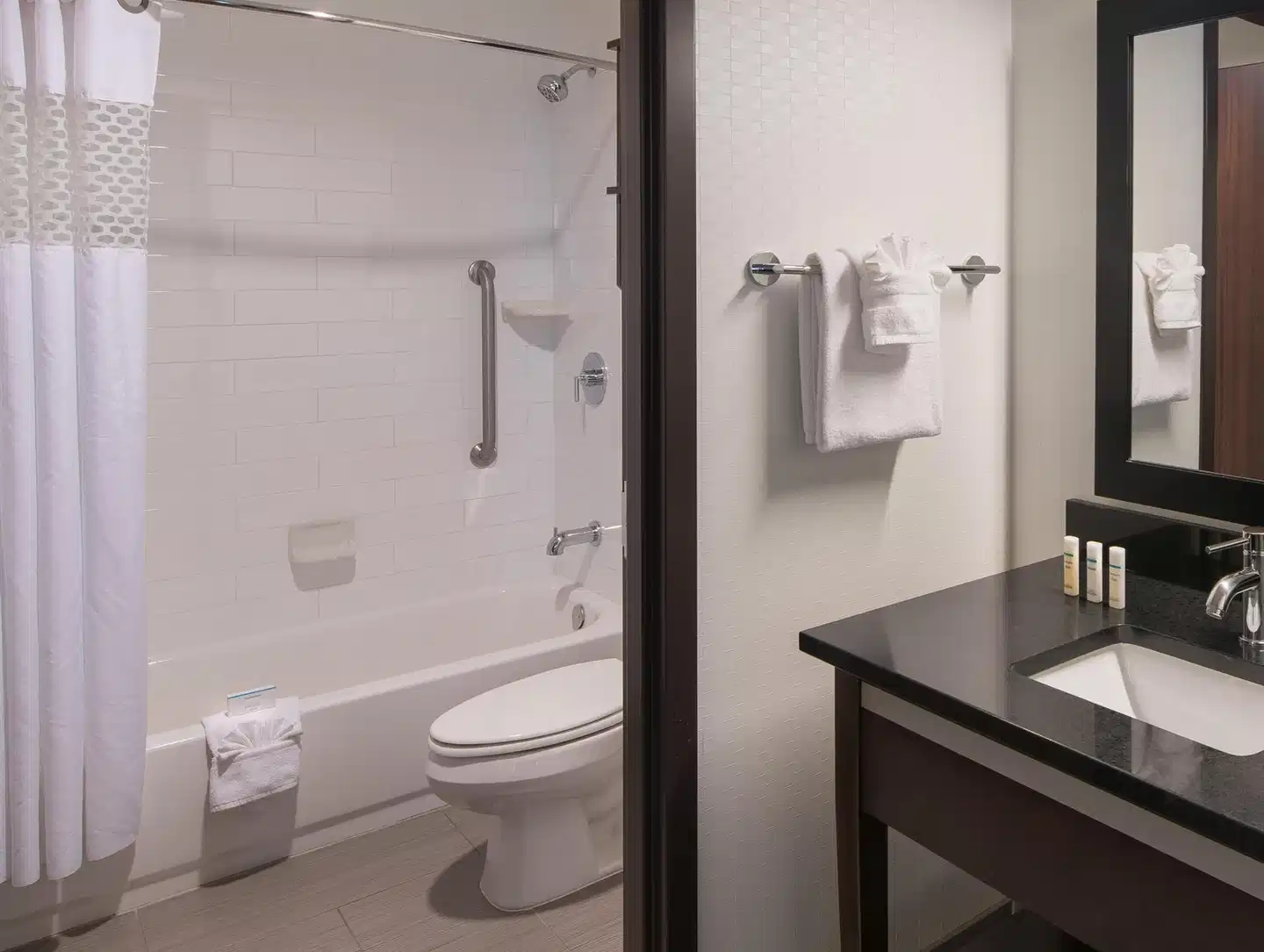 Hampton Inn & Suites Denver Downtown Convention Center Badezimmer