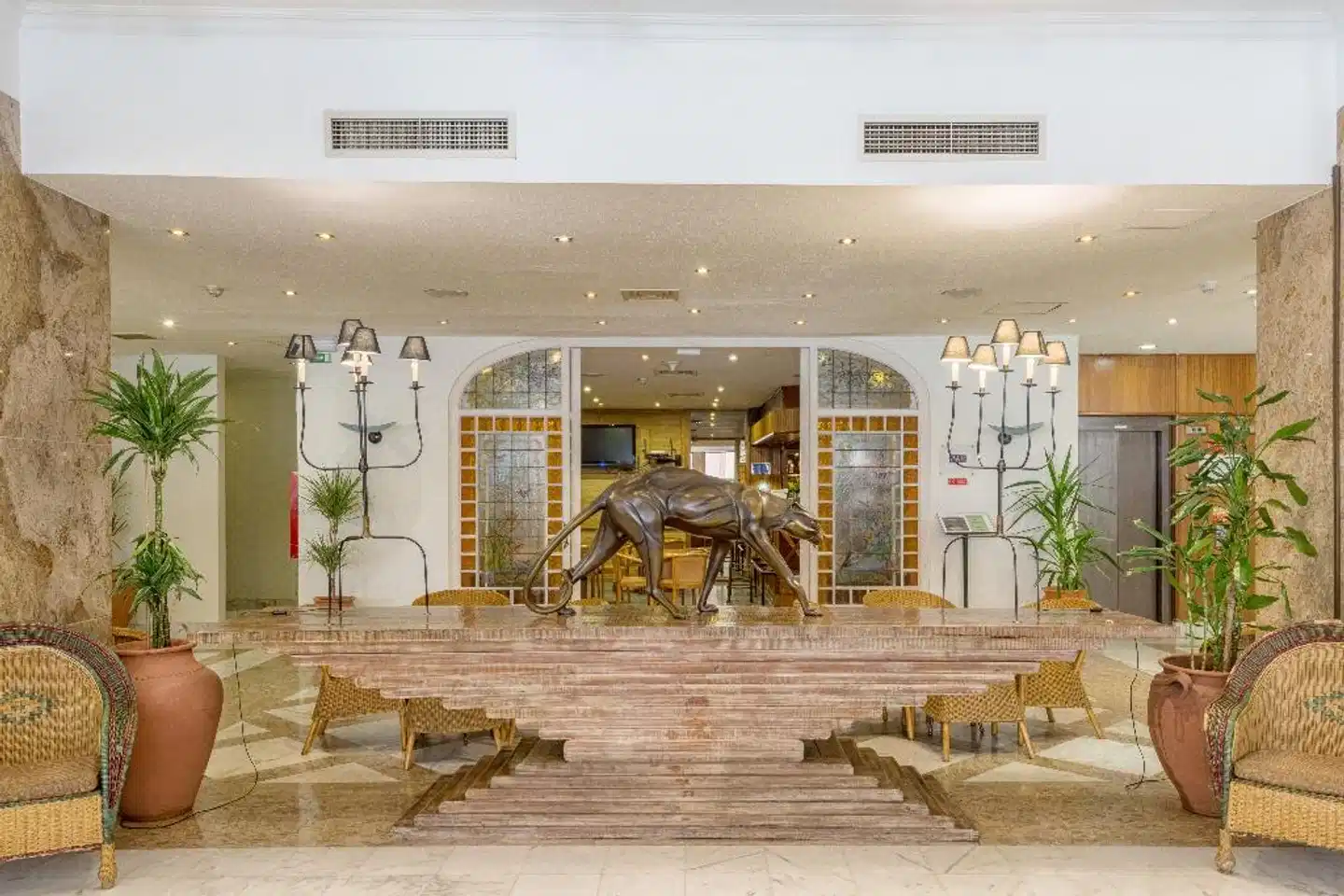 Amazonia Lisboa Hotel Lobby