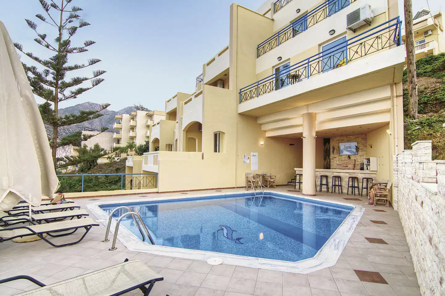 Aparthotel Athina Aussenansicht