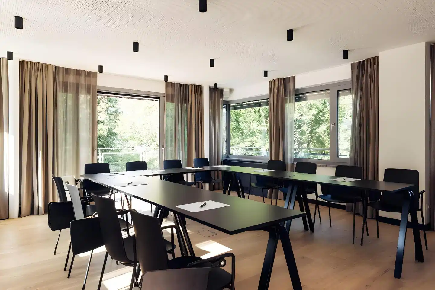 harry's home Berlin Moabit Konferenz