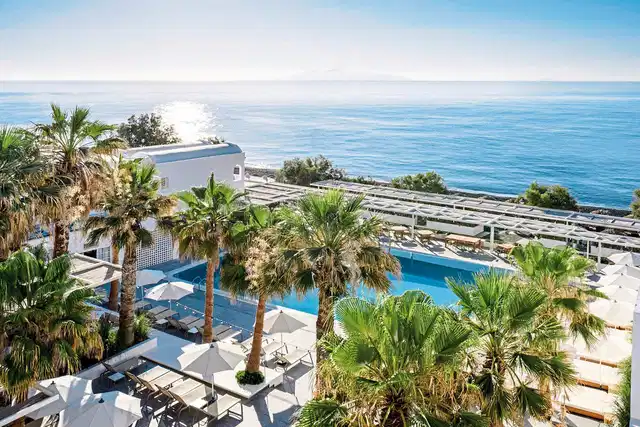 Kamari Beach Terrasse