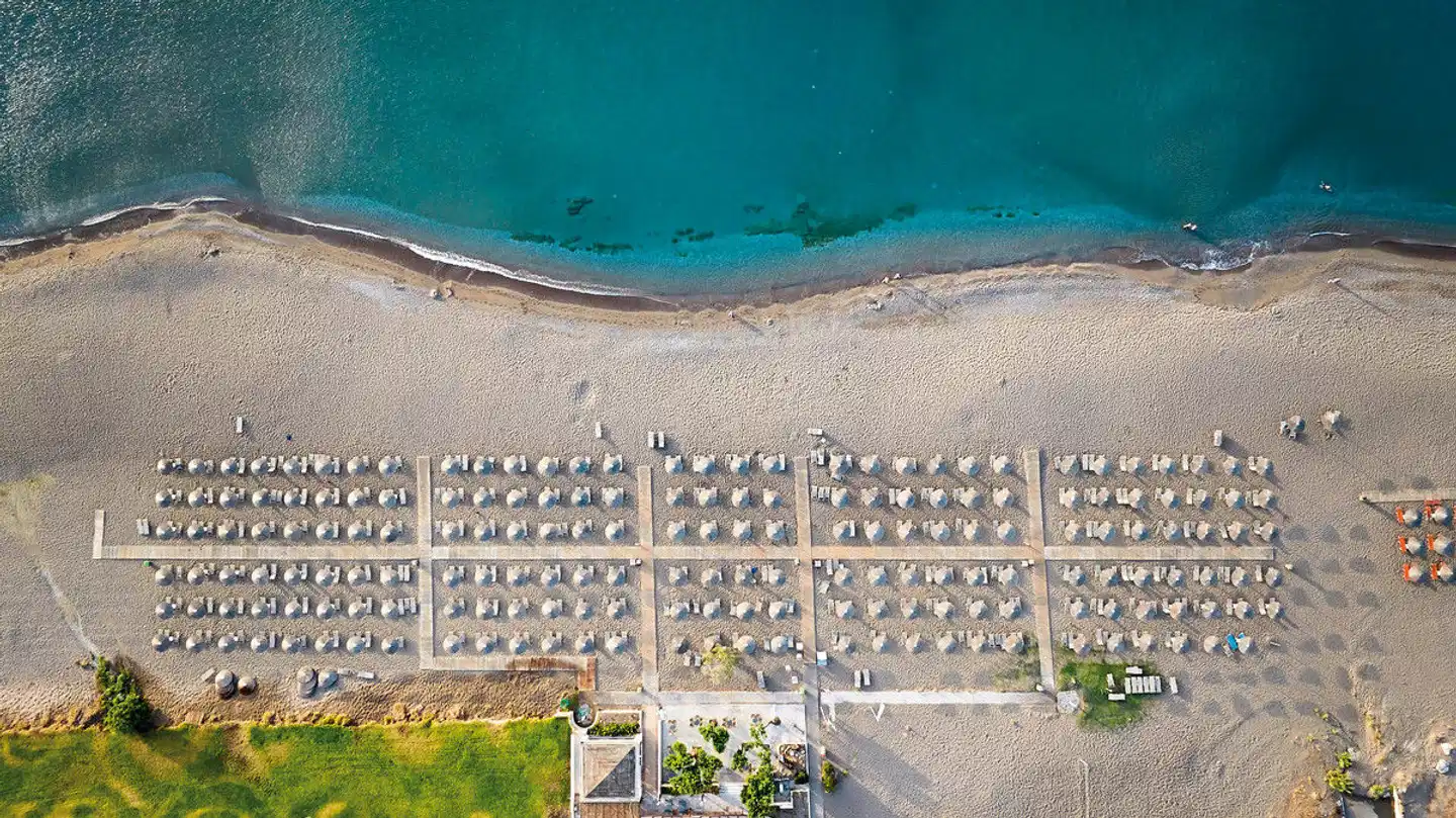 Blue Sea Beach Resort Strand