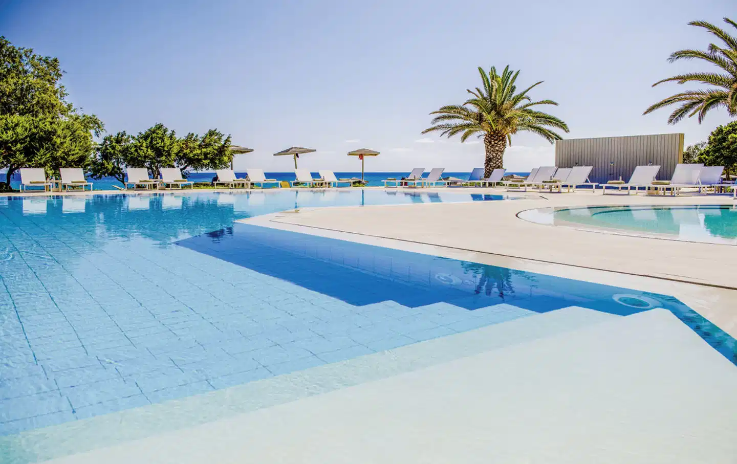 The Bay Hotel + Suites Pool