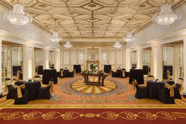 Fairmont Hotel Vancouver Lobby