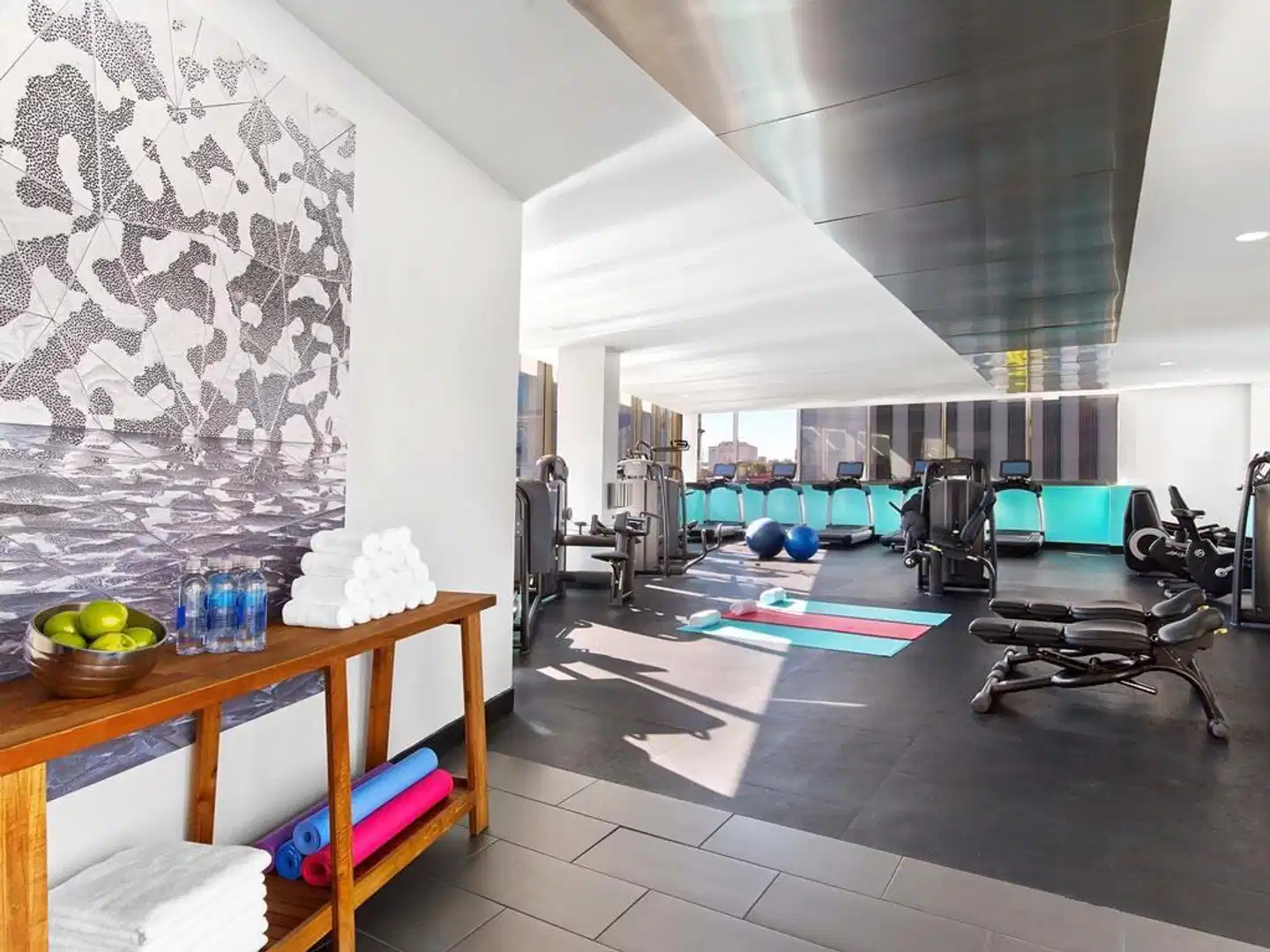 Le Méridien New Orleans Lobby