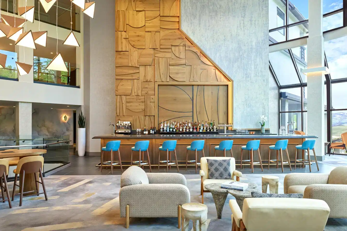 Viewline Resort Snowmass, Autograph Collection Bar