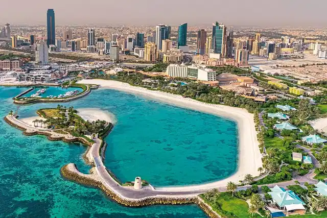 The Ritz-Carlton Bahrain Pool