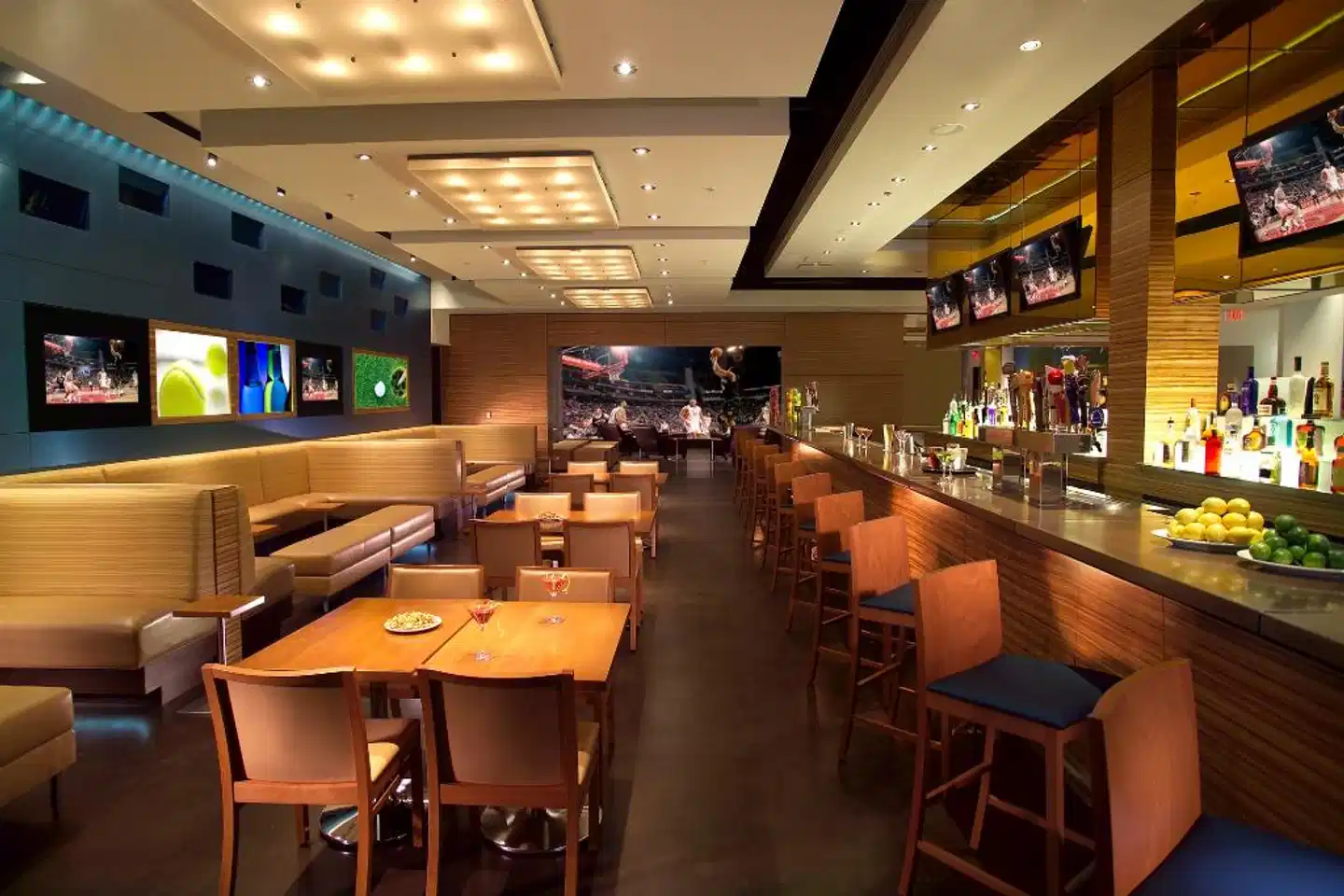 Atlanta Marriott Marquis Bar