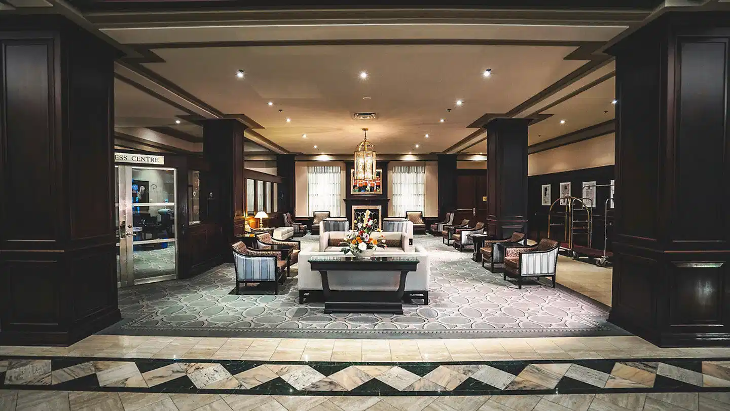 Lord Elgin Hotel Lobby