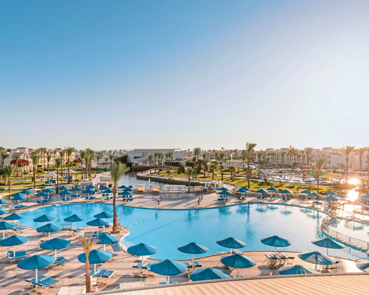 Pickalbatros Dana Beach Resort Pool