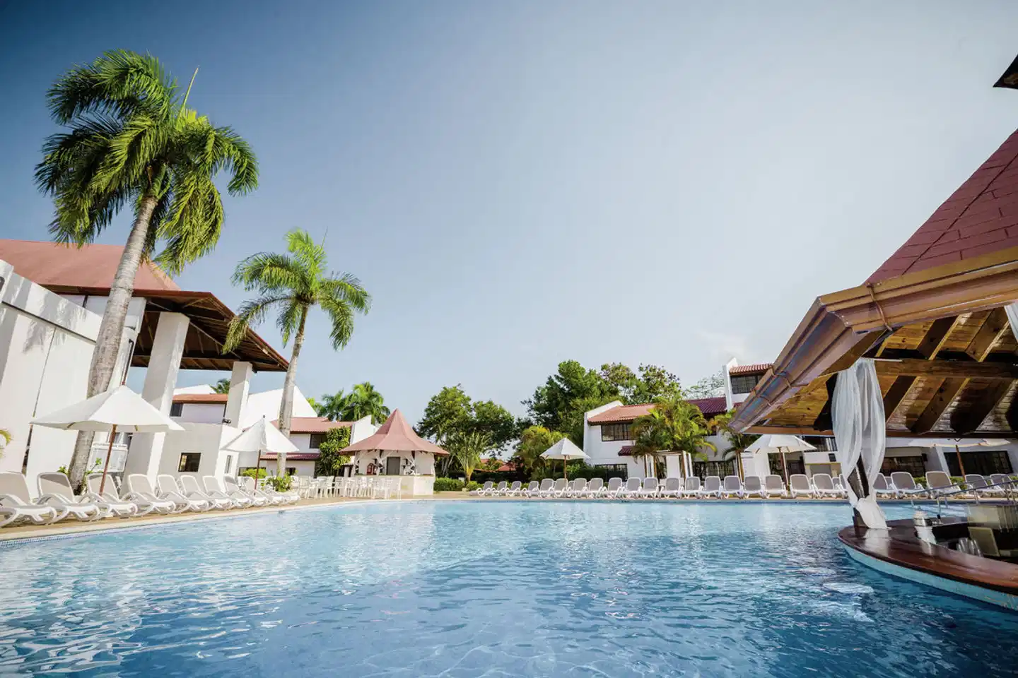 BlueBay Villas Doradas Pool