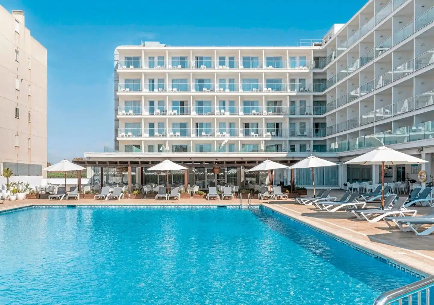 Alua Leo Aussenansicht