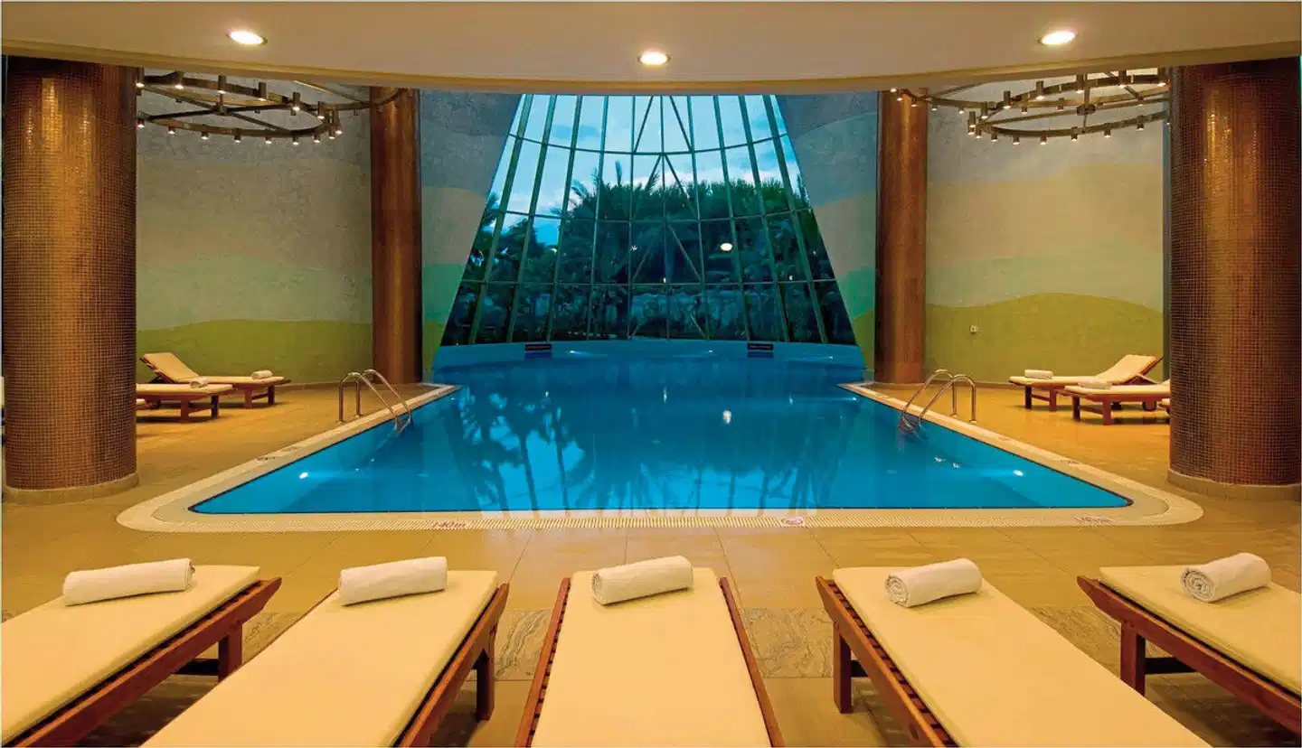 Blue Waters Club Hallenbad