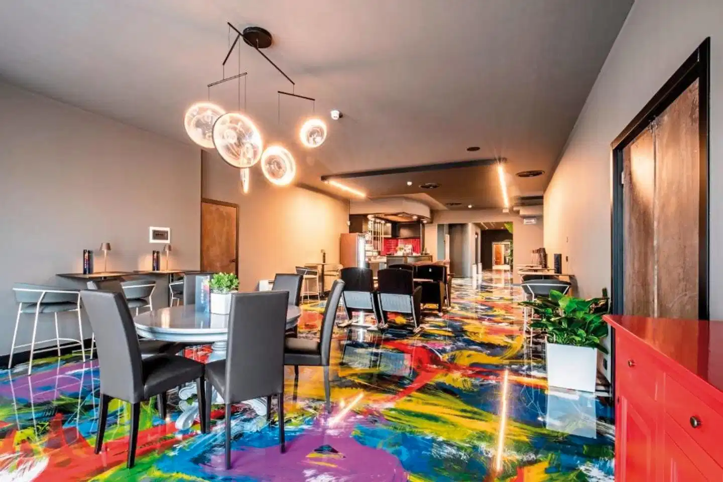 Muraless Art Hotel Sport und Entertainment