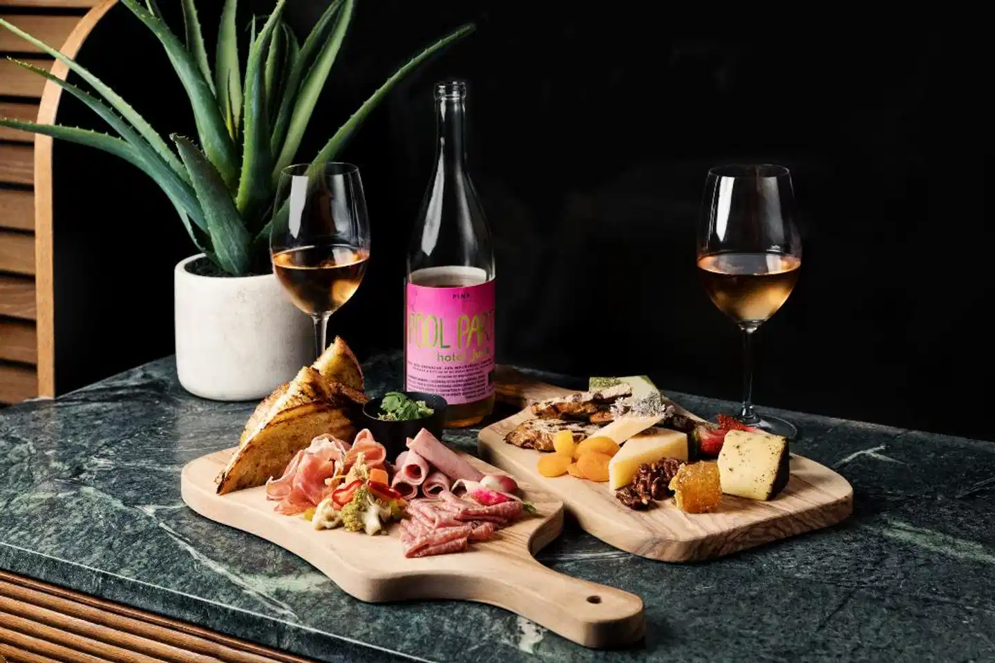 Hotel June Restaurant