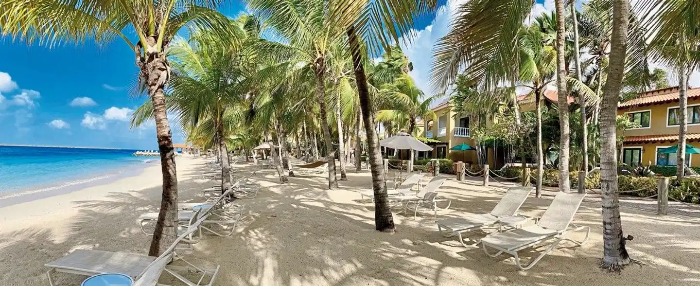 Harbour Village Beach Club Strand