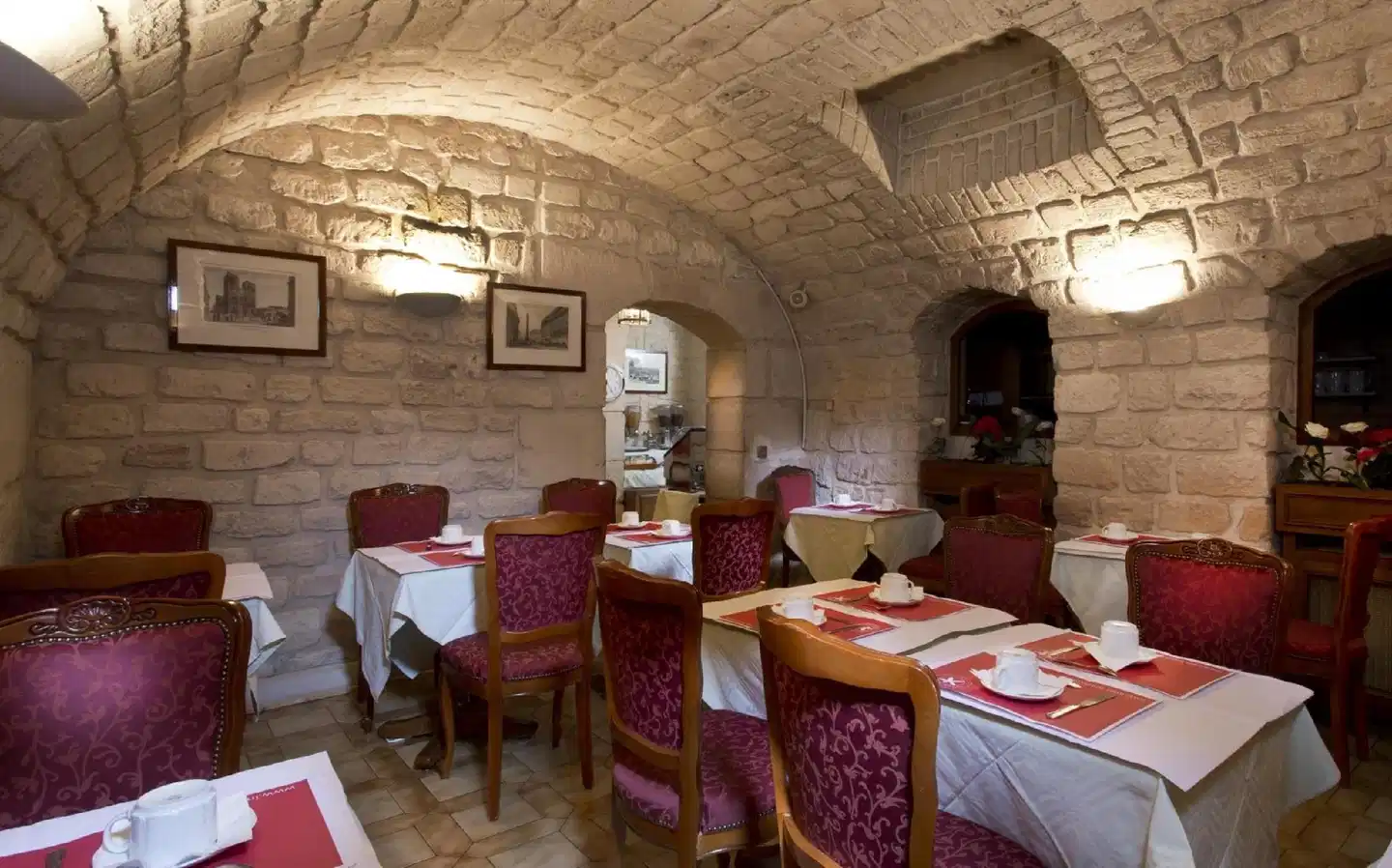 Meslay Republique Restaurant