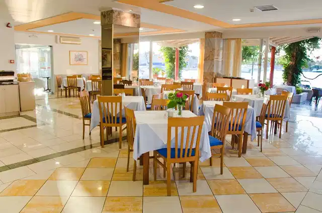 Kosta Palace Restaurant