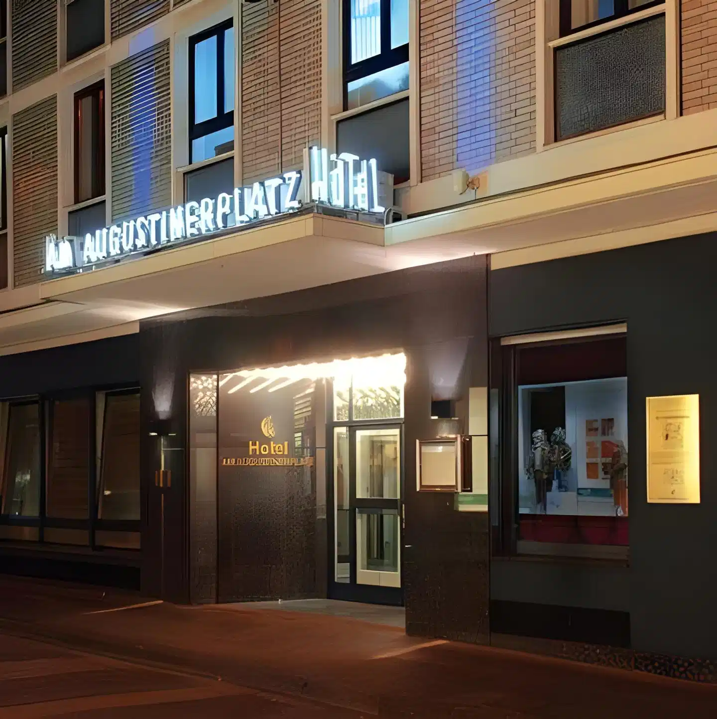 Am Augustinerplatz Aussenansicht