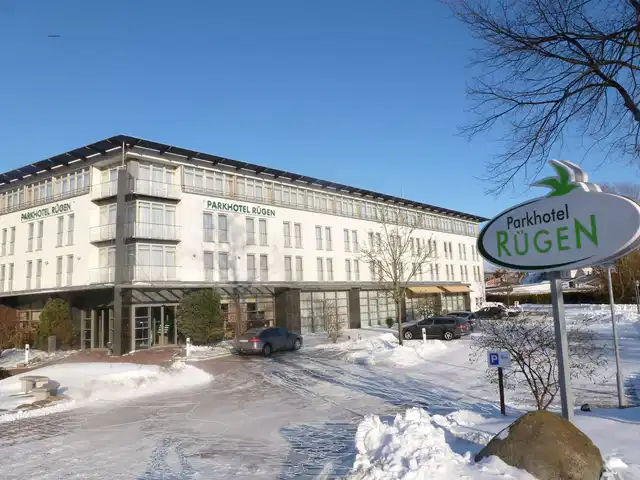 Parkhotel Rügen Aussenansicht
