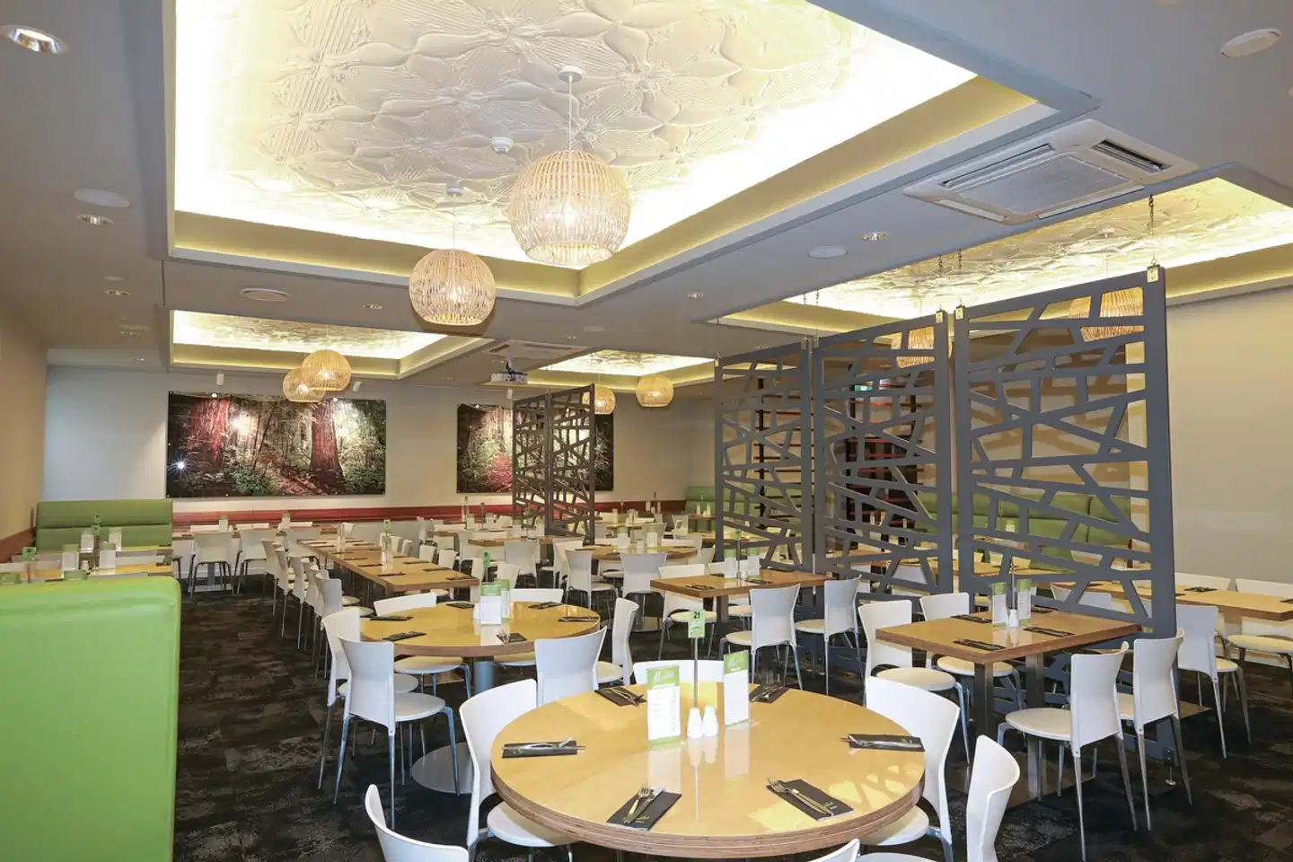 The Devon Hotel New Plymouth Restaurant