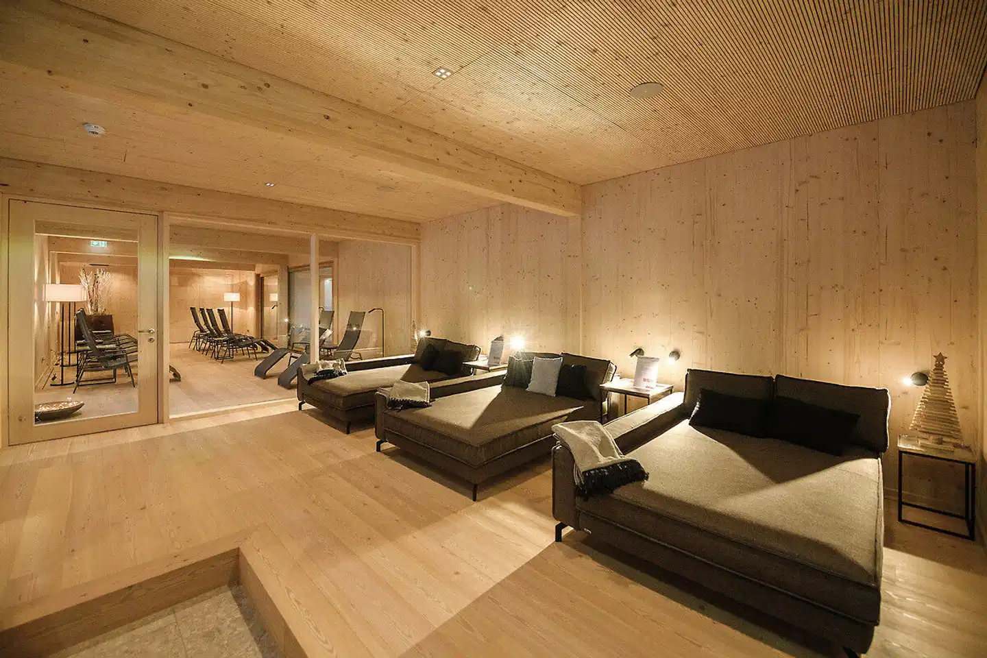 DIPS&DROPS - The First Bike And Ski Hub Wellness