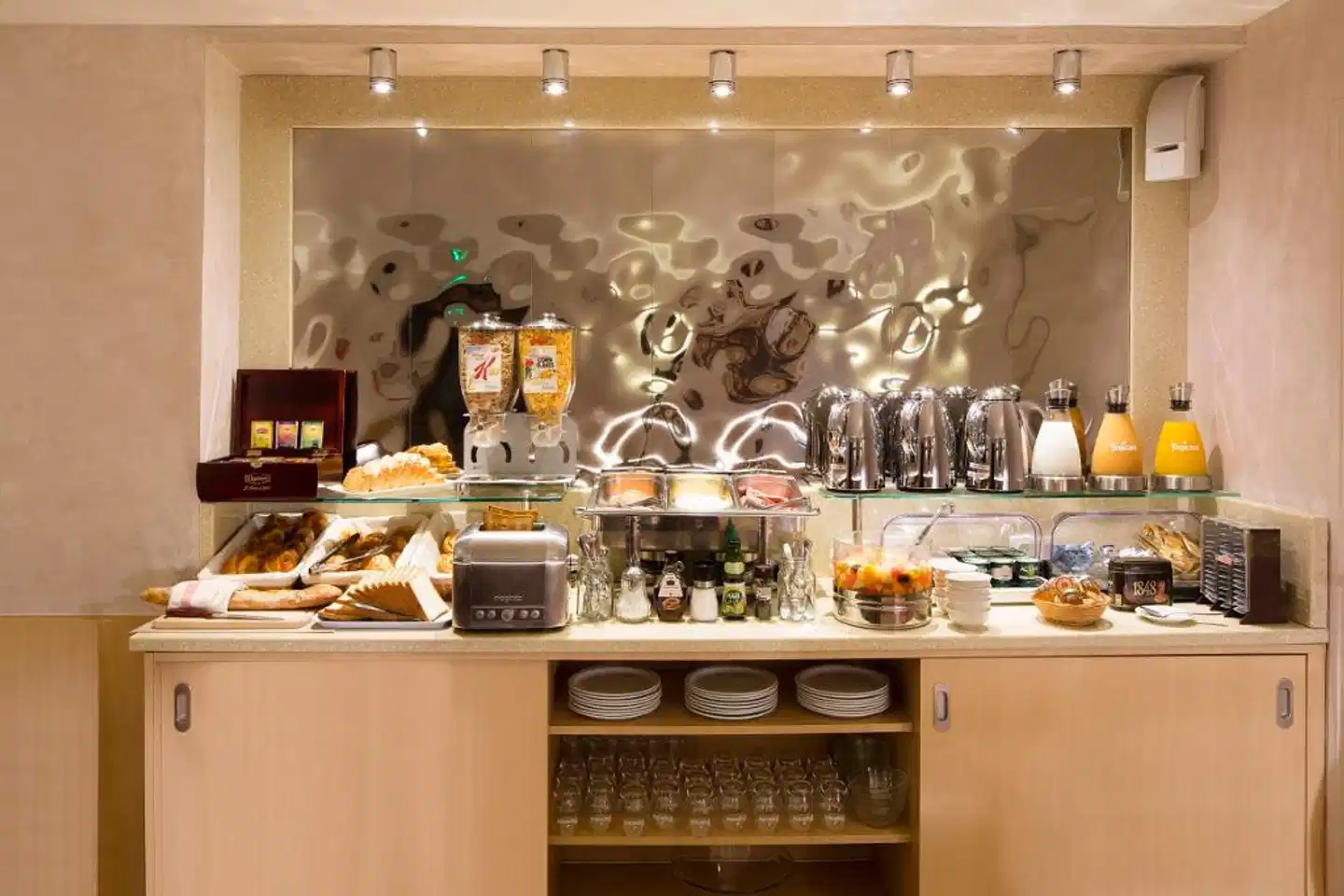 Europe Hotel Paris Eiffel Restaurant