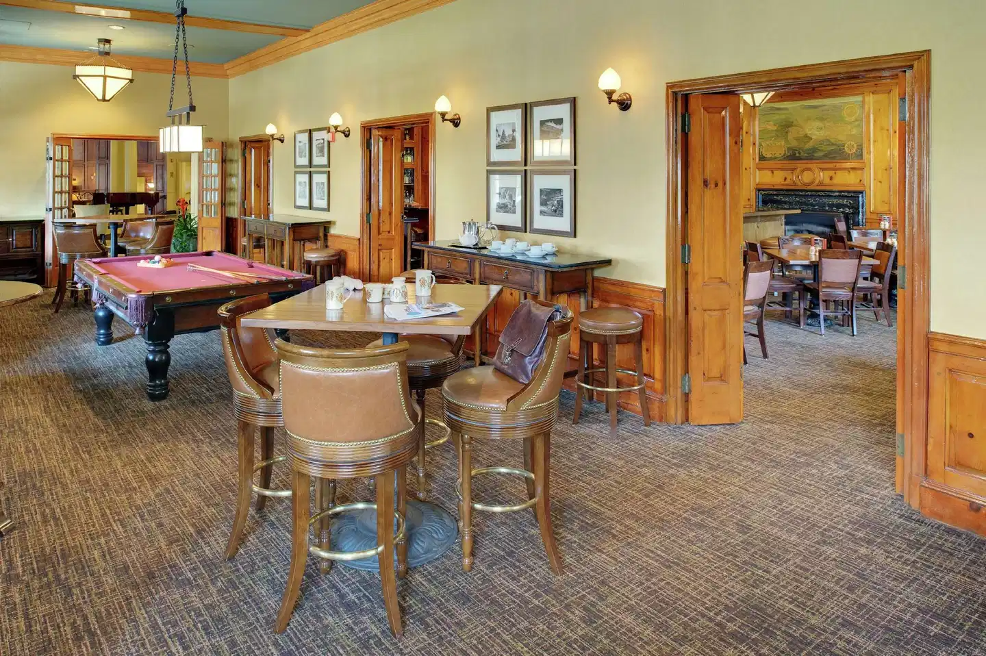 The Hotel Roanoke & Conference Center, Curio Collection by Hilton Restaurant