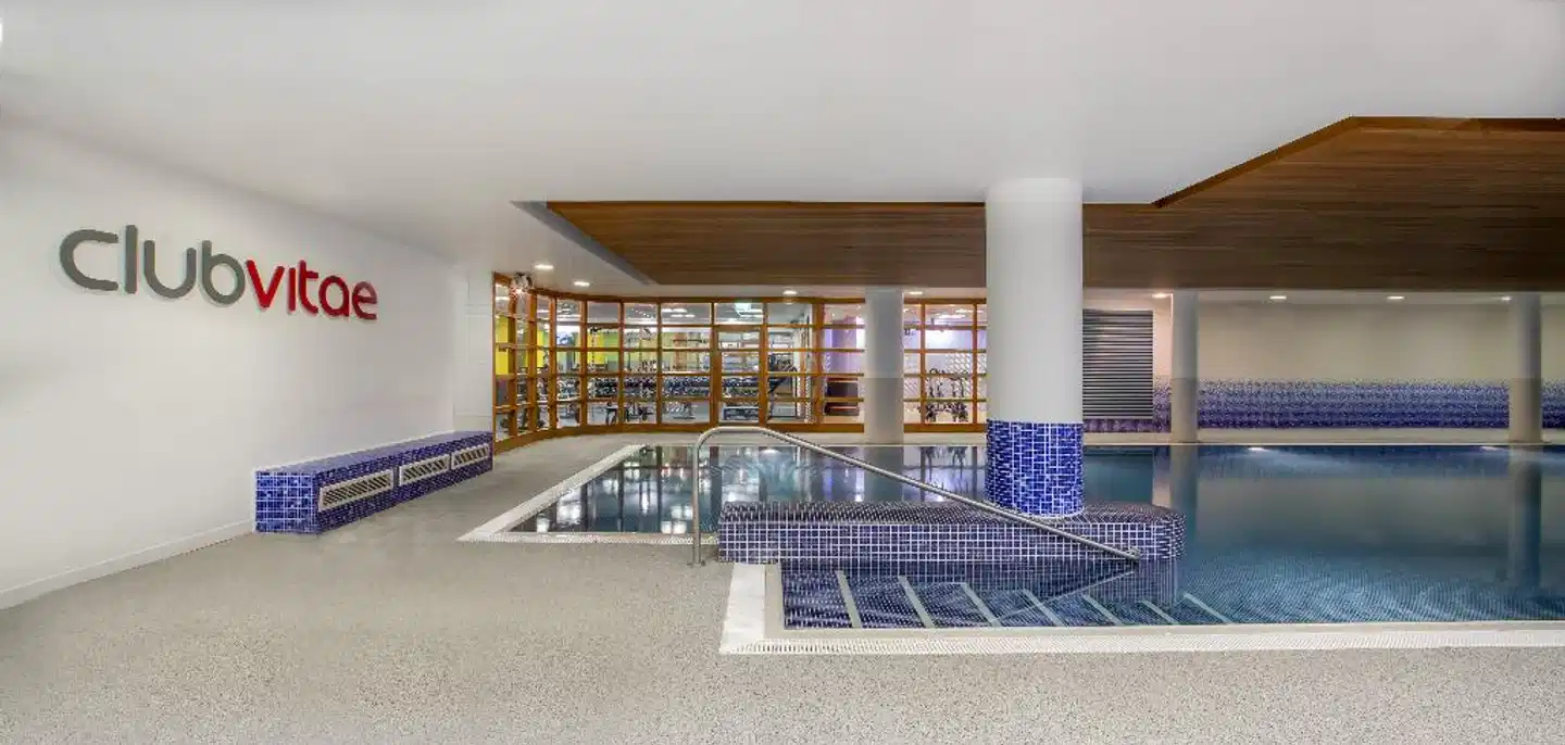 Clayton Hotel Cardiff Lane Hallenbad