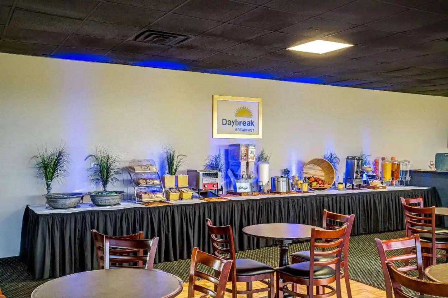 Days Inn by Wyndham Orlando Near Millenia Mall Bar
