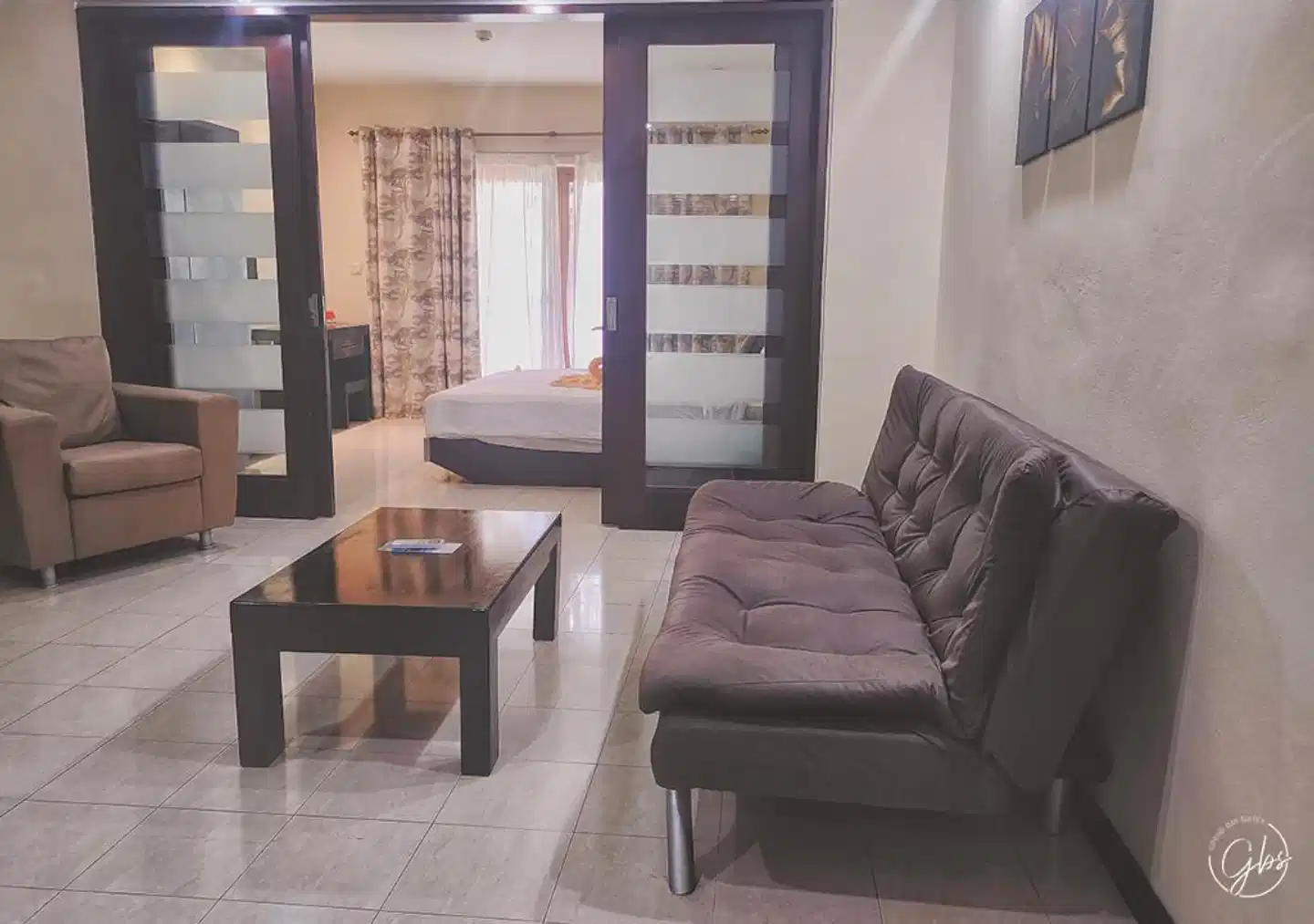 Grand Bay Suites Wohnbeispiel