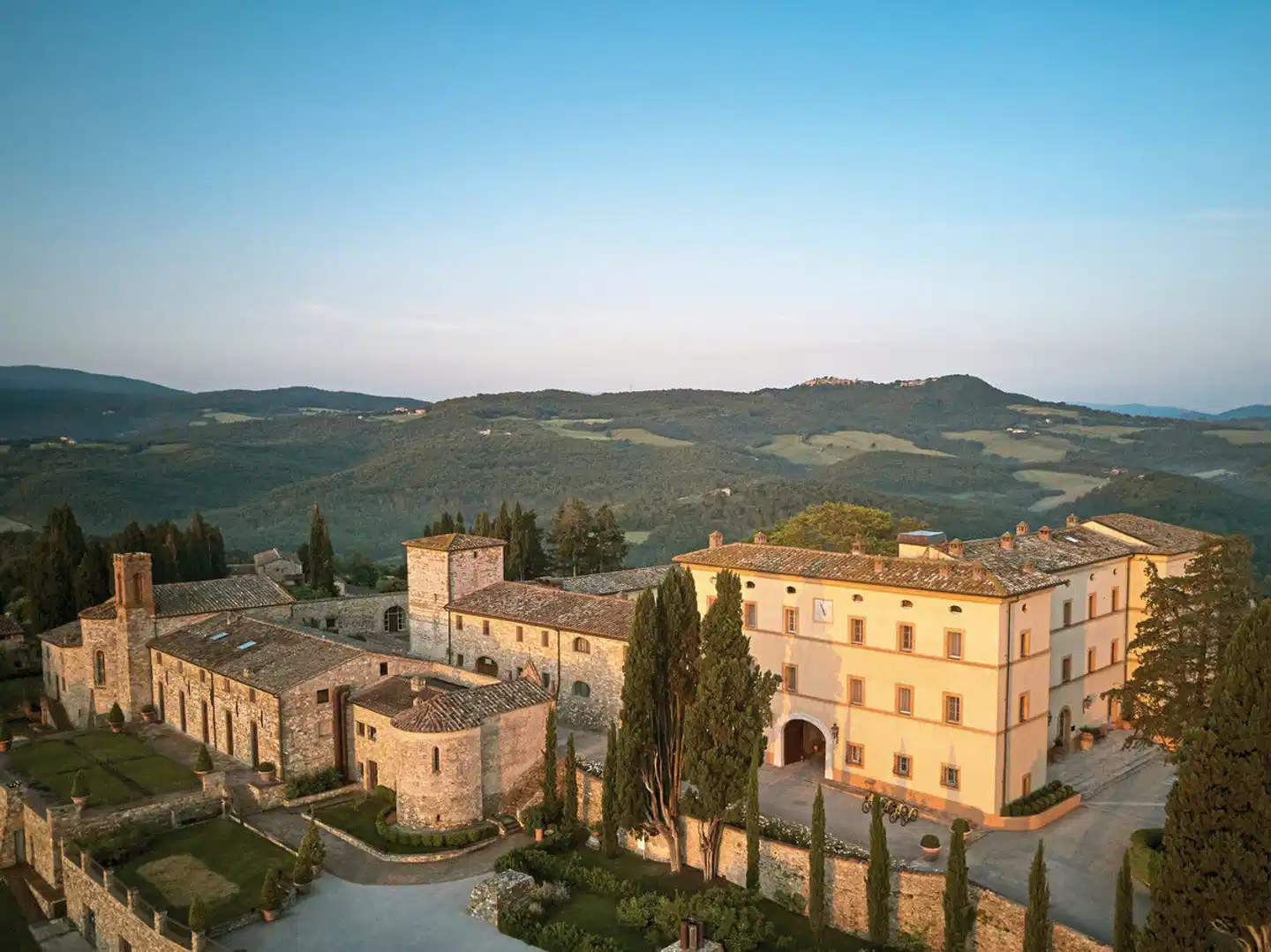 Castello di Casole, A Belmond Hotel Aussenansicht