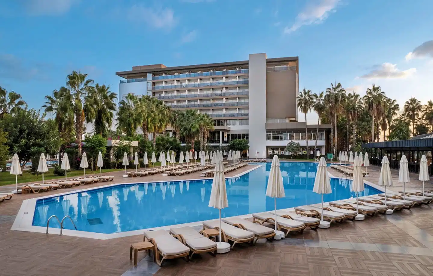 Royal Garden Beach Aussenansicht