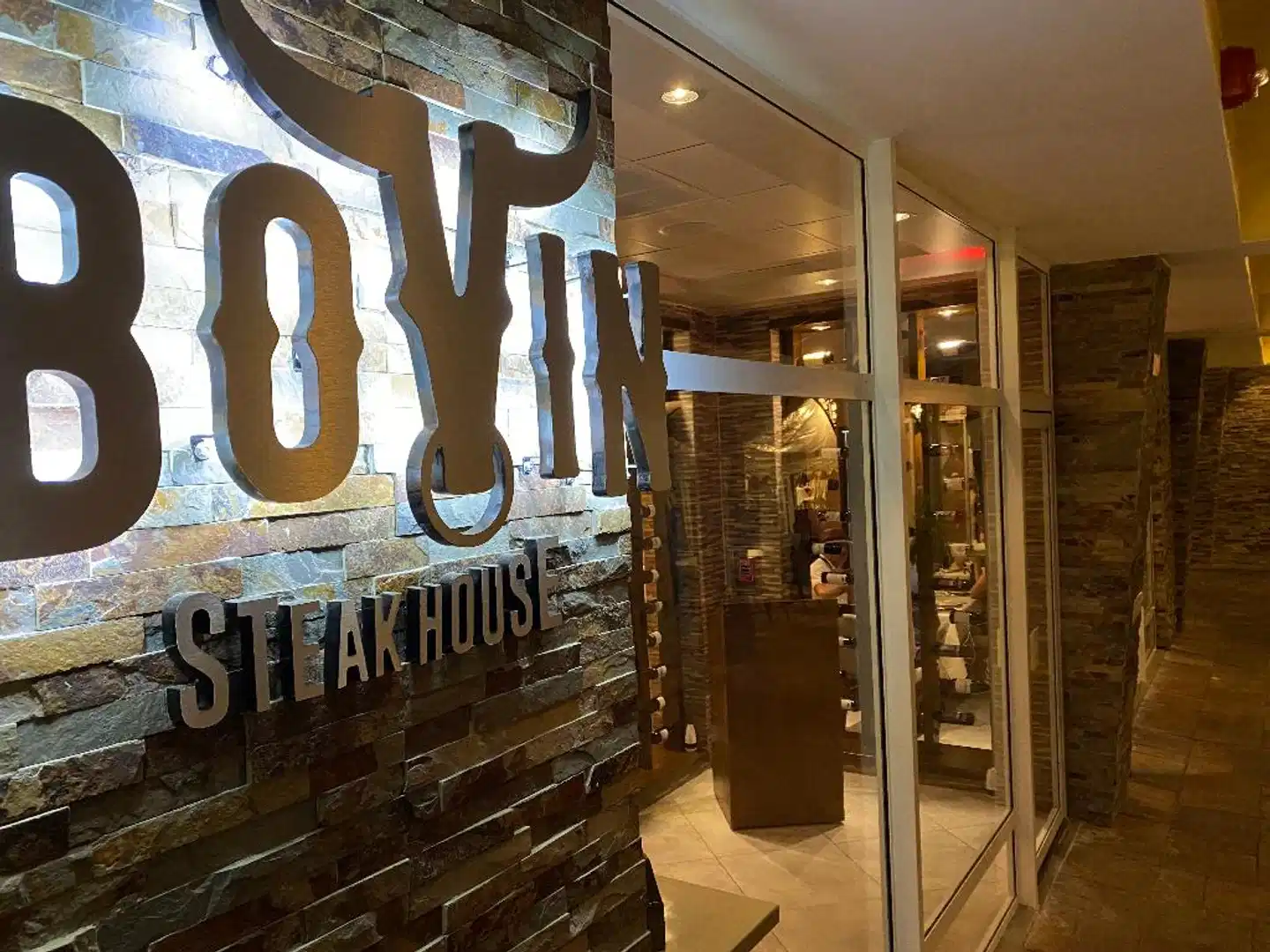 Simpson Bay Resort & Marina Bar