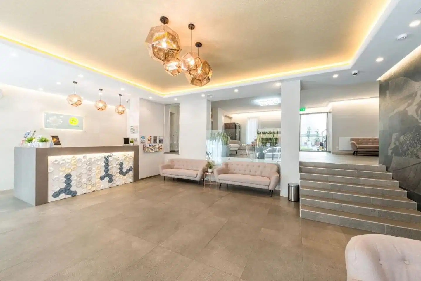 Maple Tree Budget Apartments Lobby