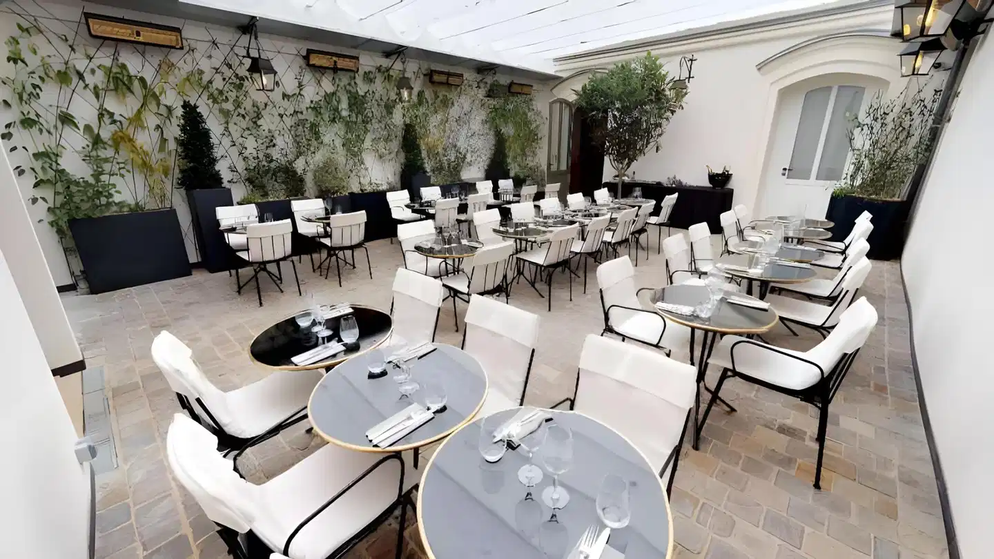 Mom'Art Hotel & Spa Restaurant